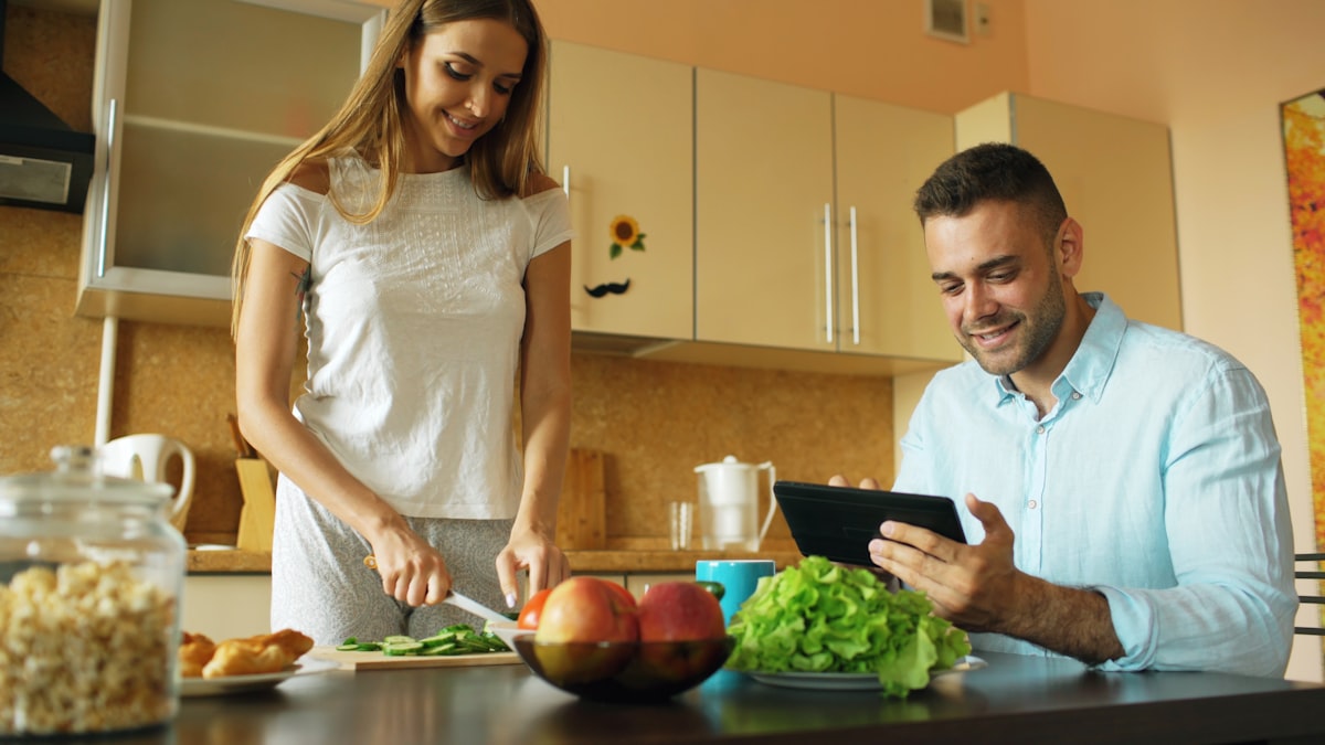 Professional nutrition consultation with expert nutritionists